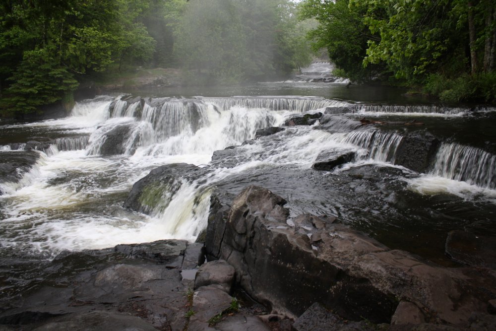 Bond Falls