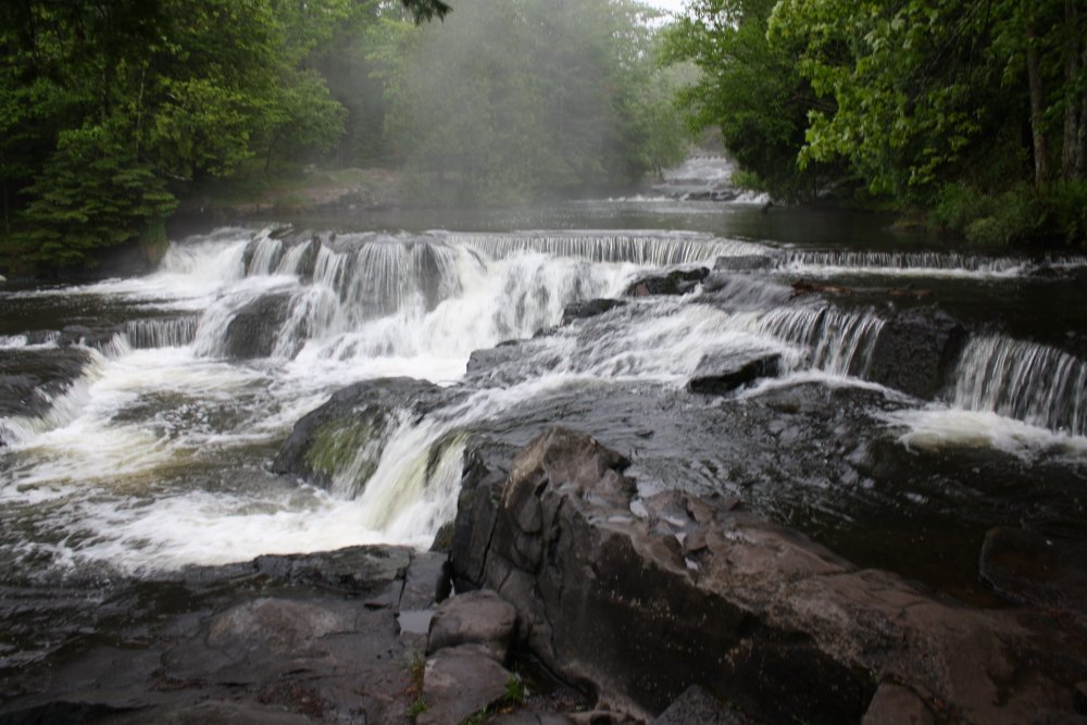 Bond Falls