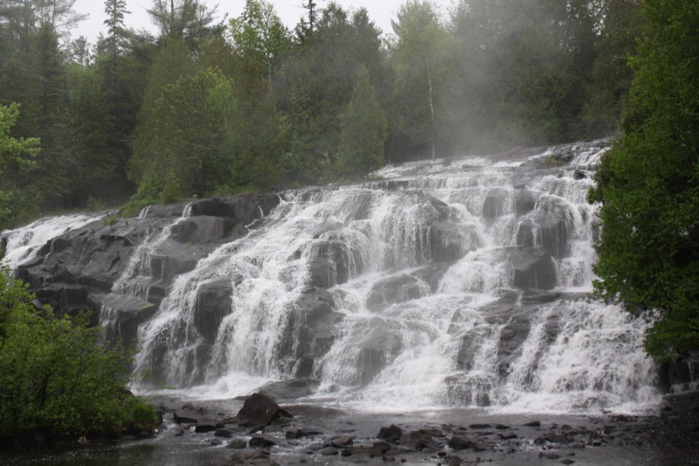 Bond Falls