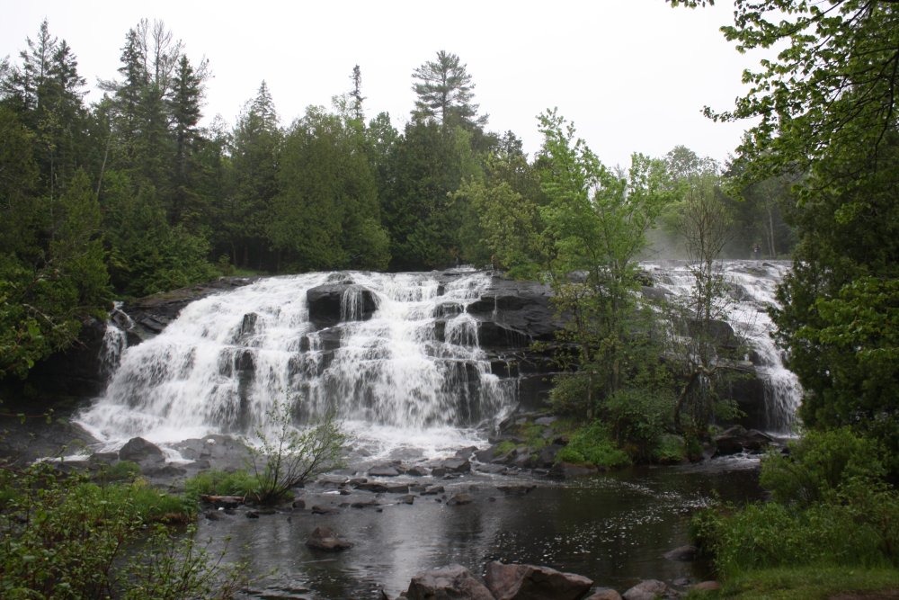 Bond Falls