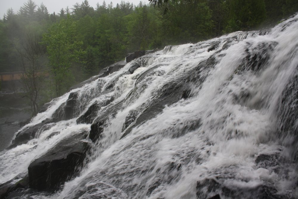 Bond Falls