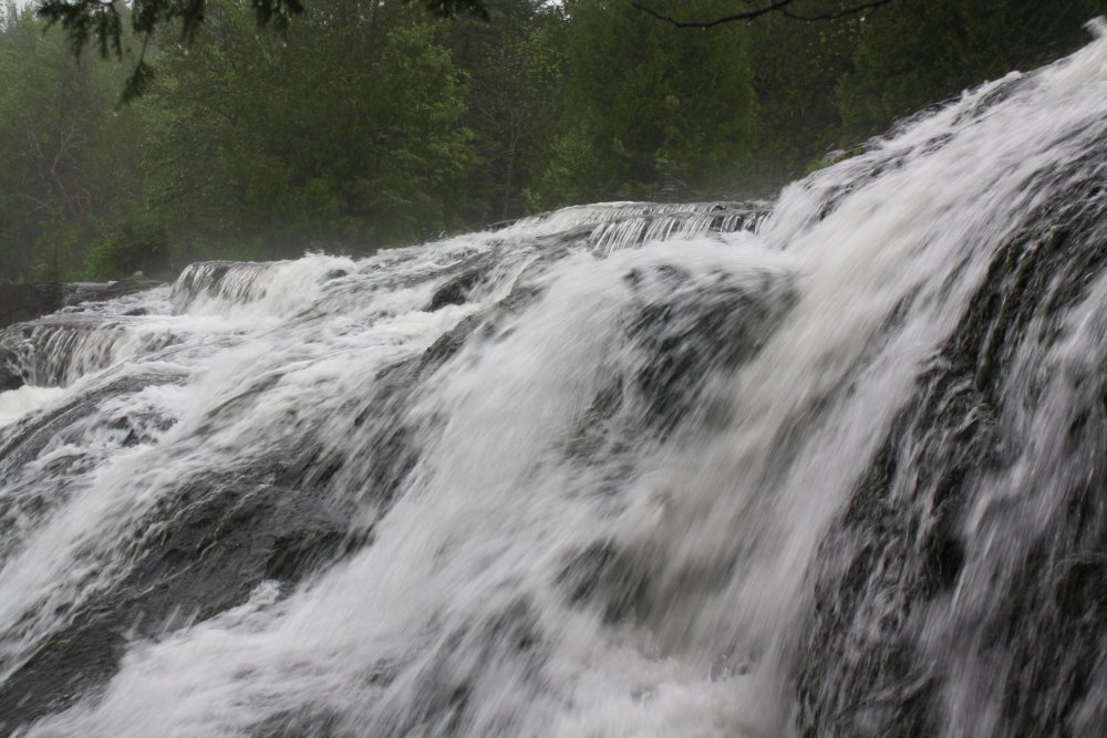 Bond Falls