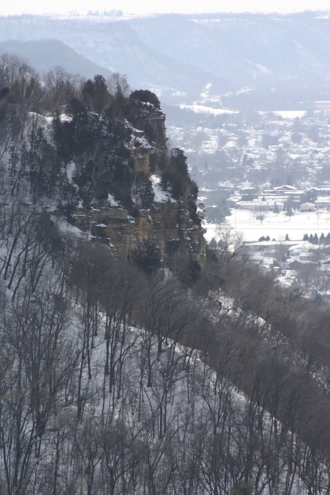 Rock face south of Grandad's Bluff